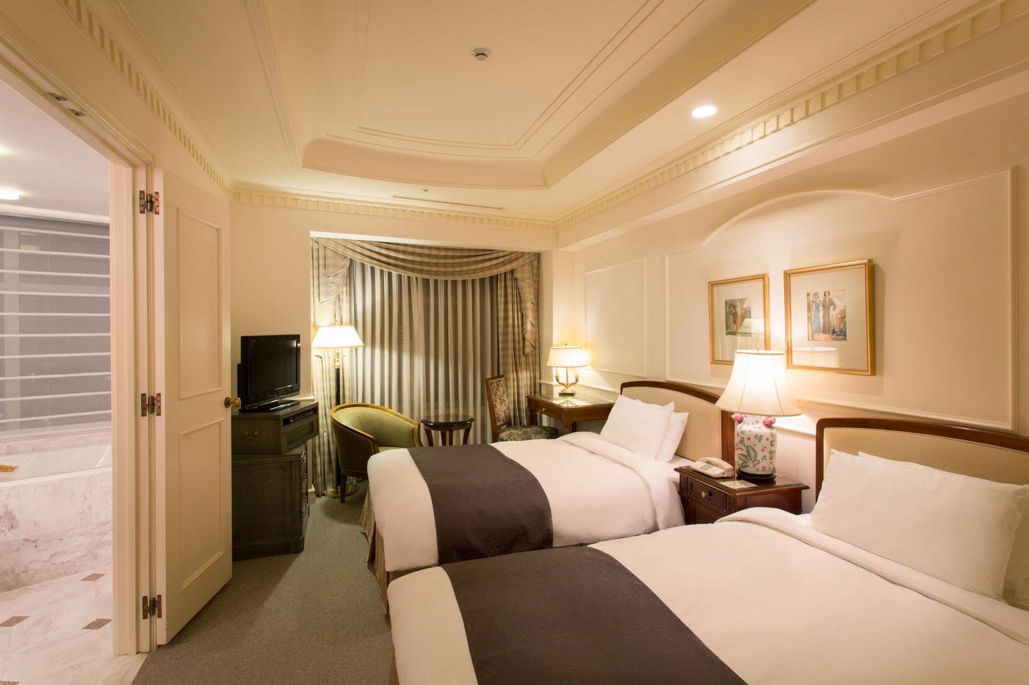Hotel The Manhattan Тіба Екстер'єр фото