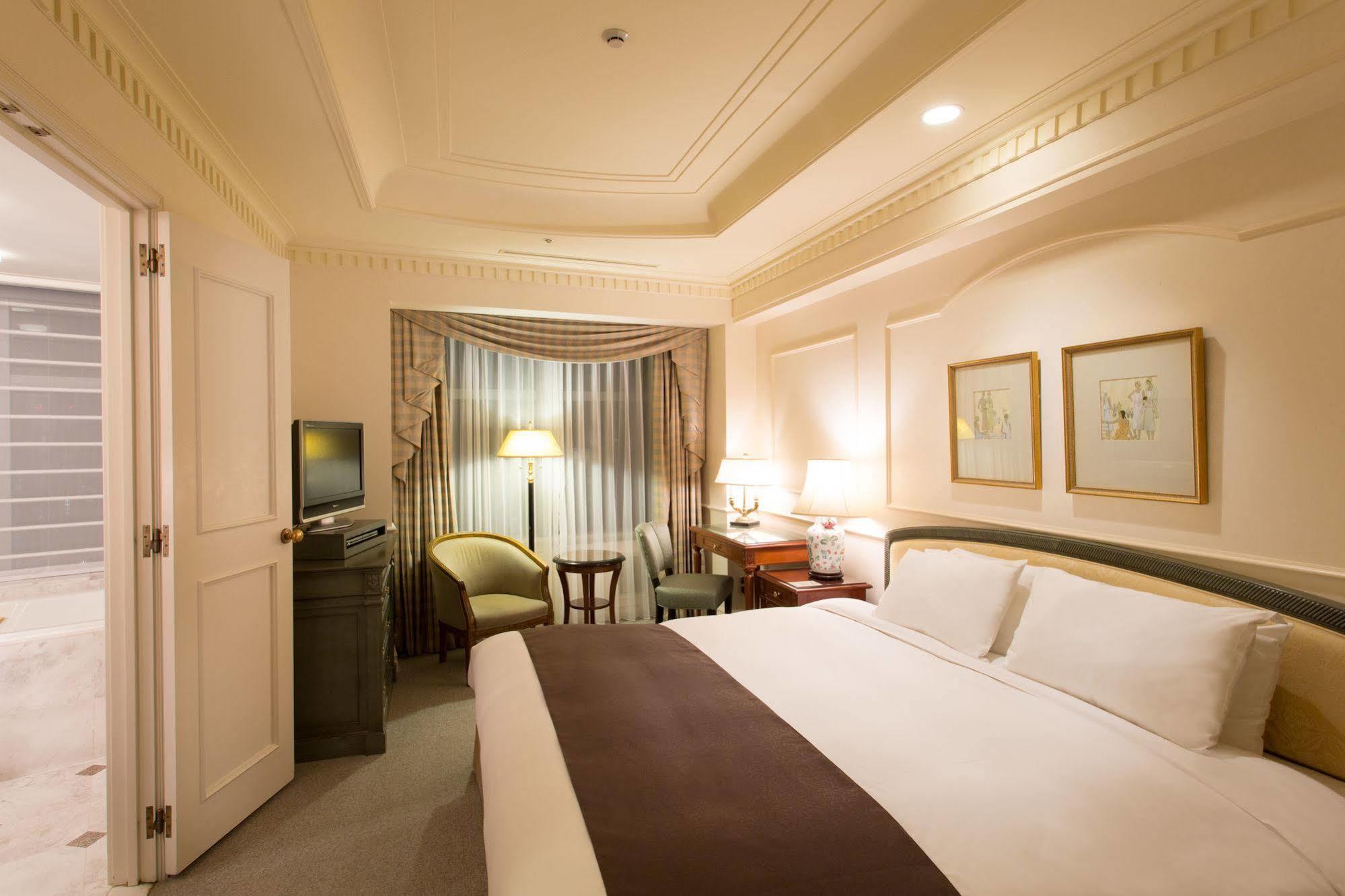Hotel The Manhattan Тіба Екстер'єр фото